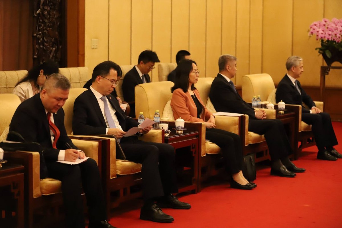 洪森在北京会见刘海星 双方深化党际外交关系
