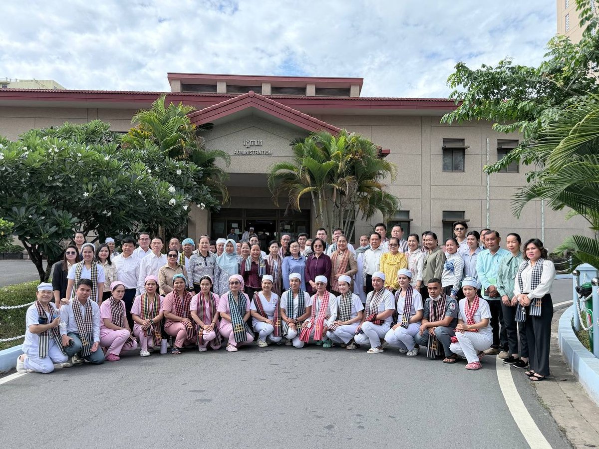 柬埔寨国会代表团视察实居省与西哈努克省公立医院