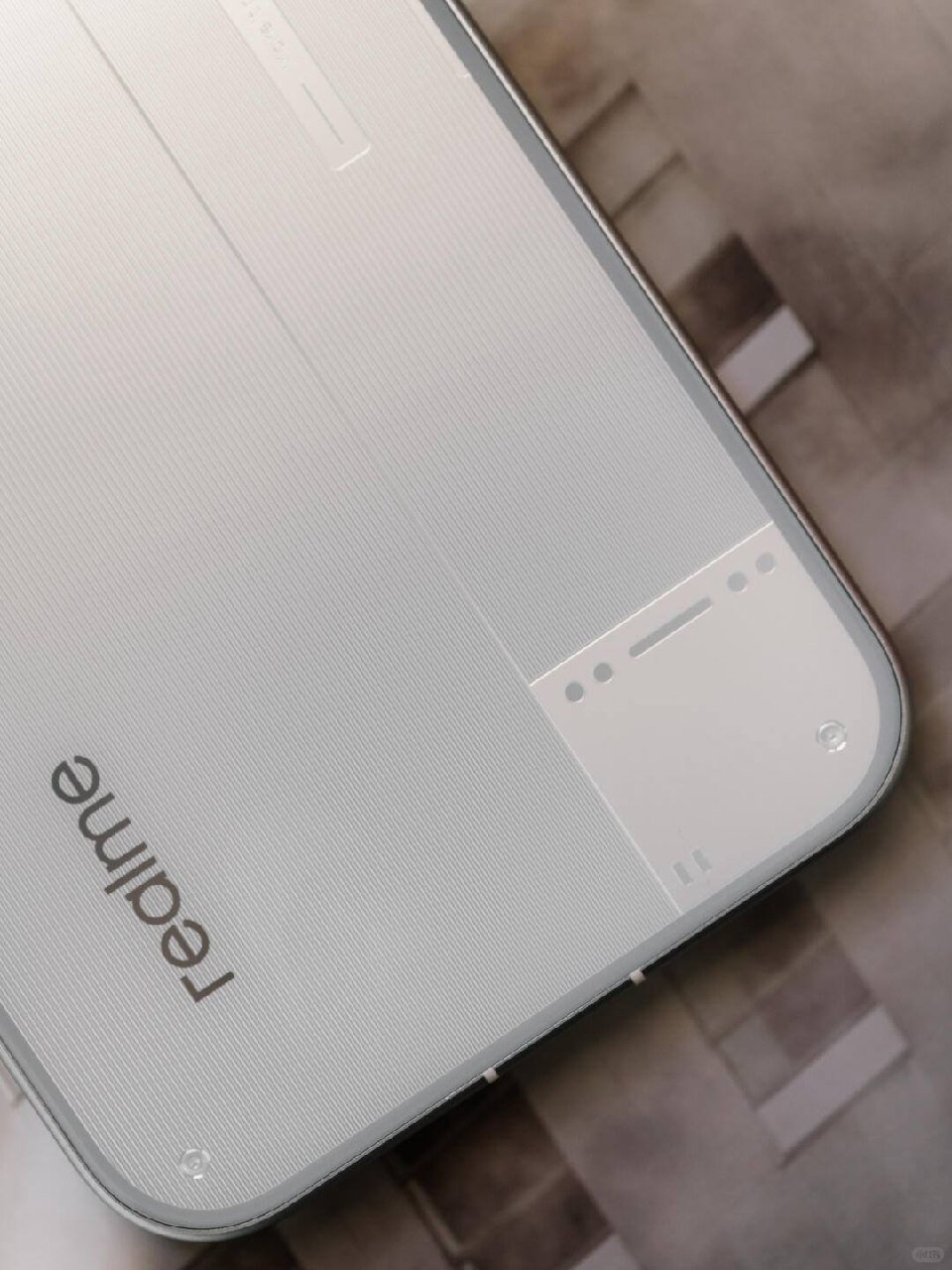 Realme Neo8新机到货 骁龙8Gen5 8000mA