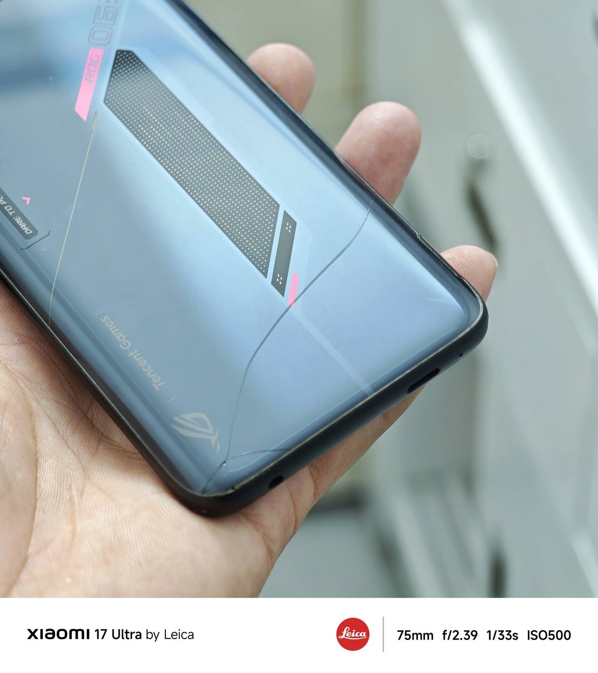华硕ROG Phone 6二手转让 背板破损仅售$199