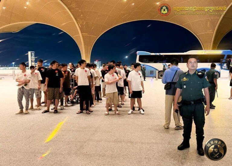 柬埔寨遣返479名涉诈中国籍人员 涉及暹粒及德崇机场