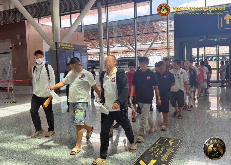 柬埔寨遣返479名涉诈中国籍人员 涉及暹粒及德崇机场