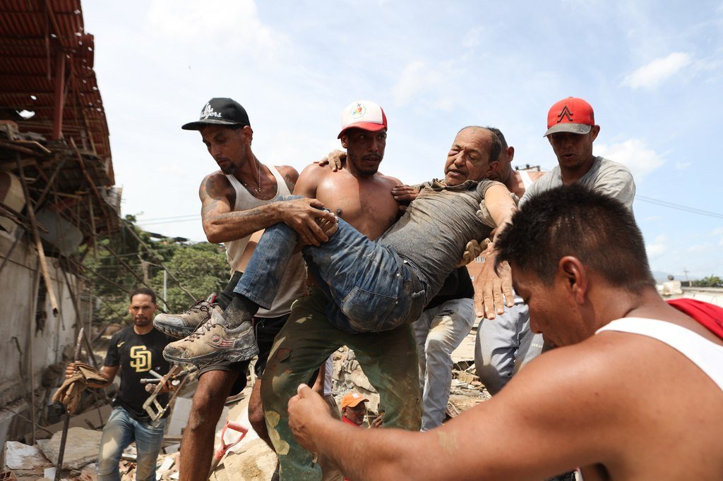 委内瑞拉遭遇双重地震袭击 已致230人遇难