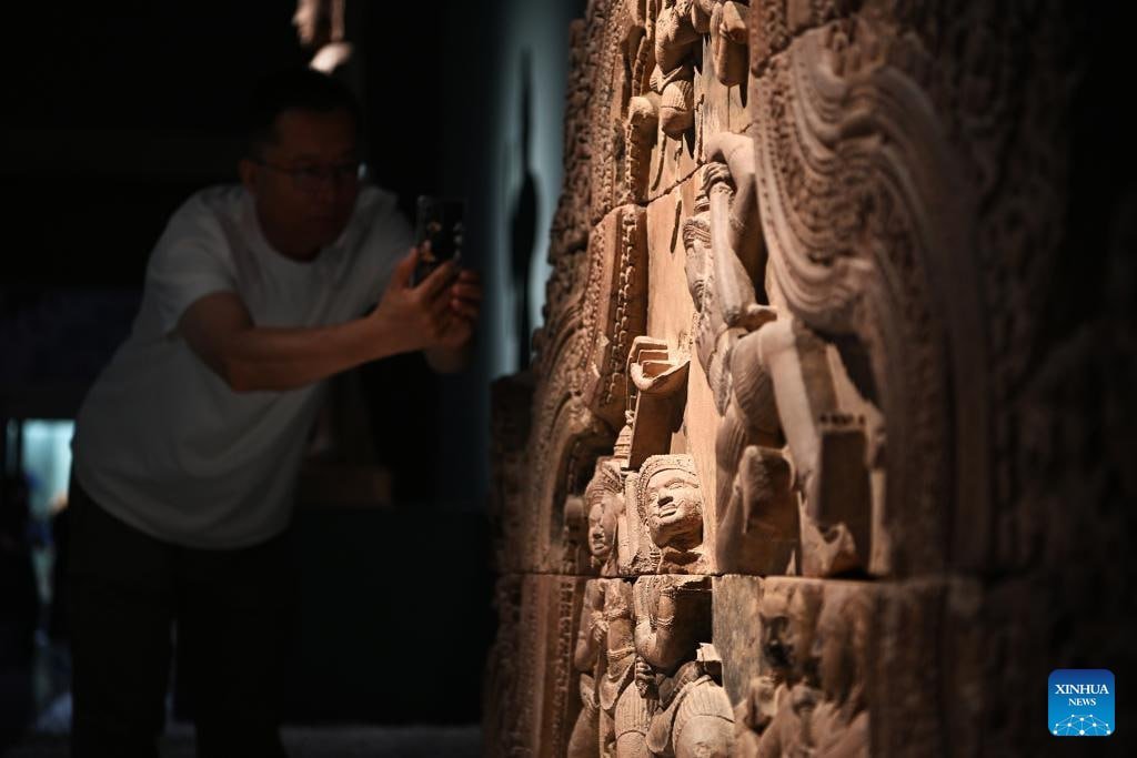 柬埔寨古文明展在山西博物院开幕 吸引大量中国游客