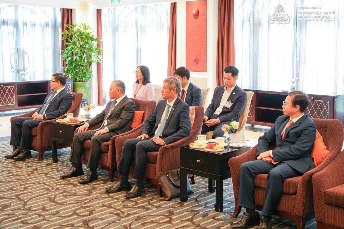 洪玛奈总理圆满结束越南访问 出席东盟未来论坛