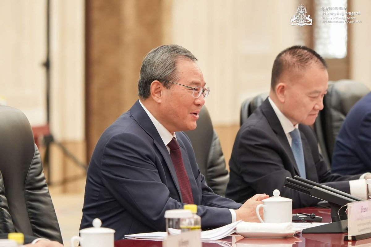洪森与中国总理李强北京会晤 深化柬中战略合作