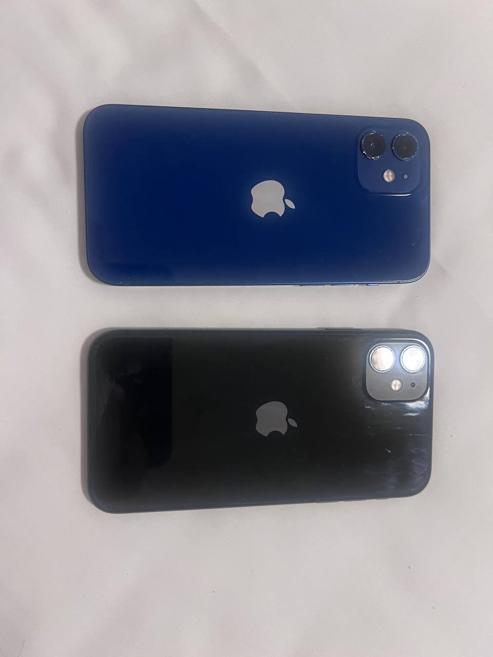 西港小市场转让iPhone11与12 两台打包$240可议