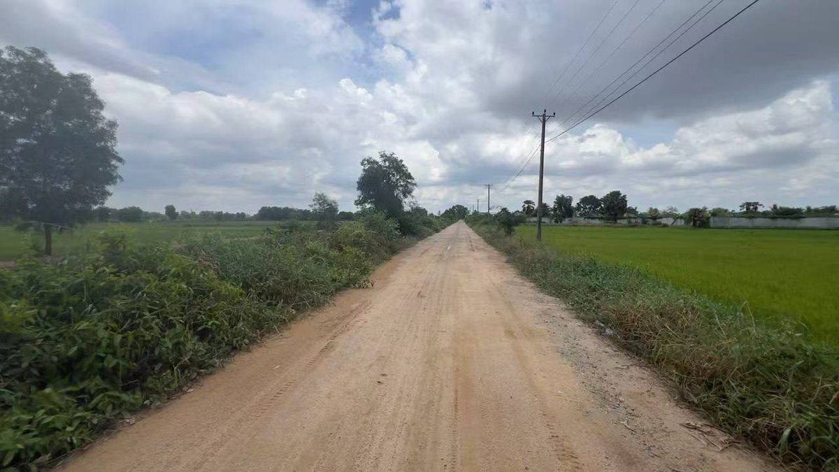 金边新机场附近9300平土地出售 适合建仓储工厂