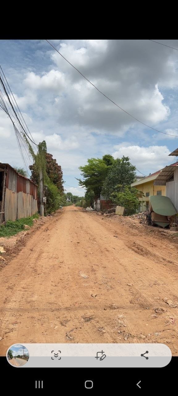 暹粒市Svay Dangkum分区地块急售,总面积1800㎡