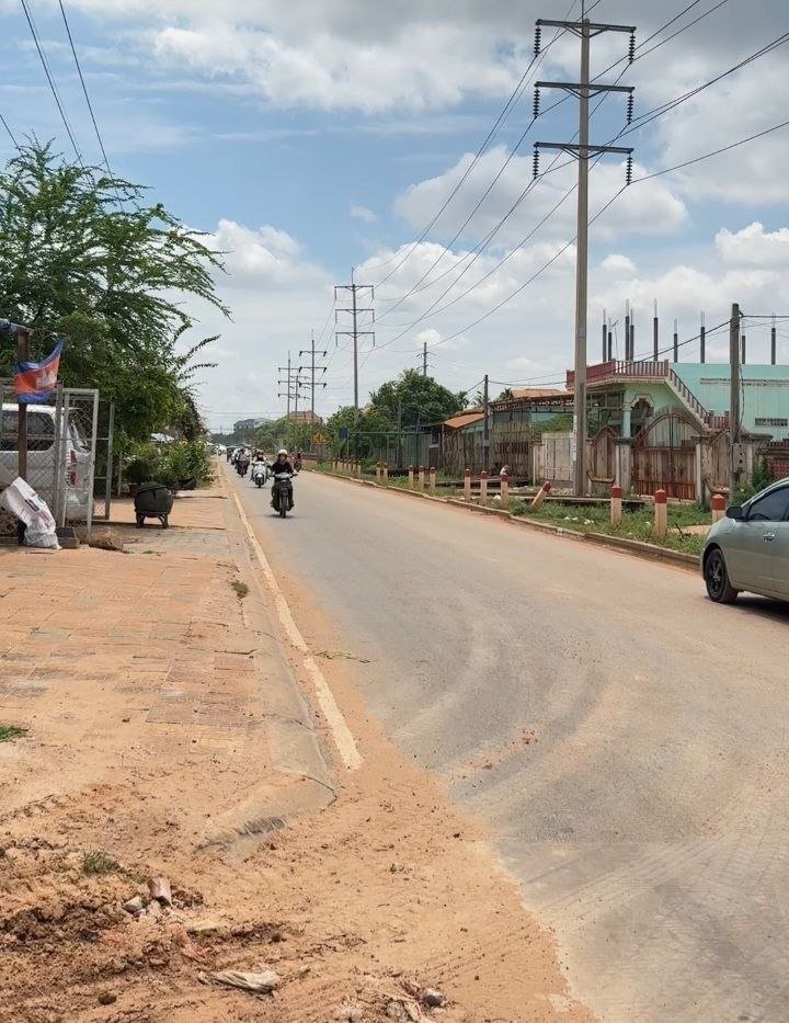 暹粒市Svay Dangkum分区地块急售,总面积1800㎡