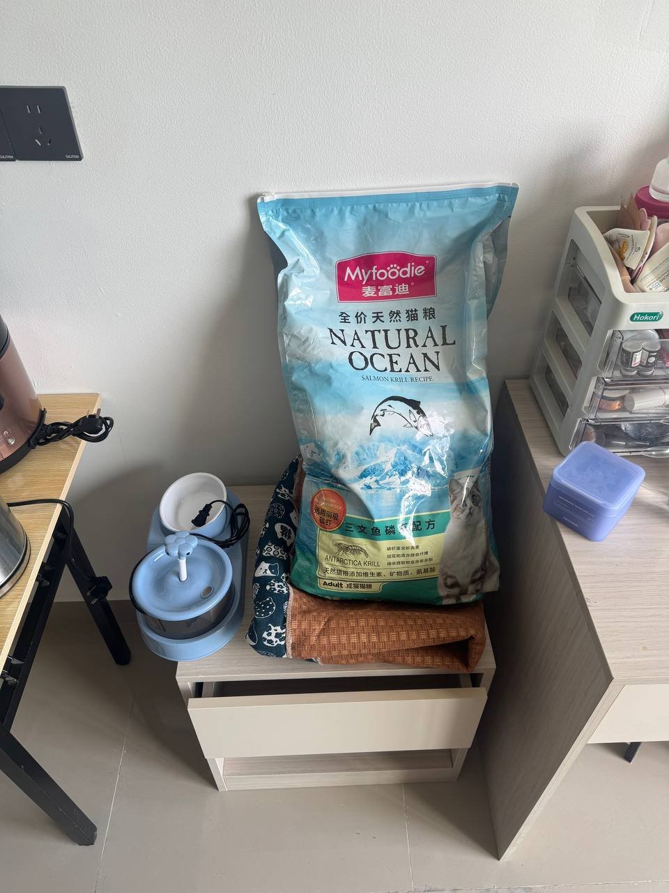 西港环海博莱转让20斤麦富迪猫粮 仅售80U送罐头