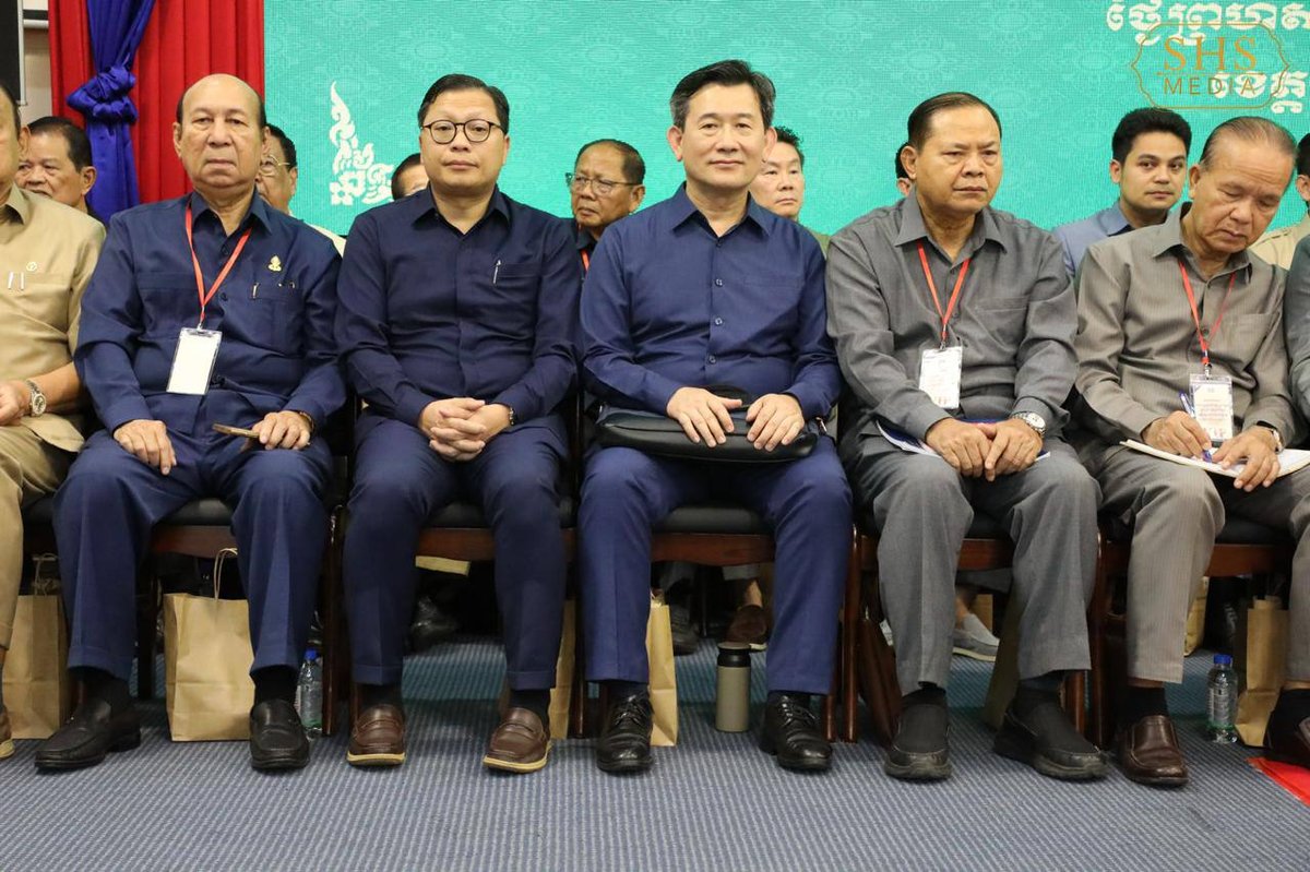 洪森视察班迭棉吉省 召集地方各级官员举行座谈会