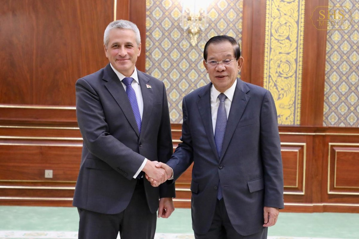 洪森代国家元首会见白俄罗斯大使 探讨双边合作