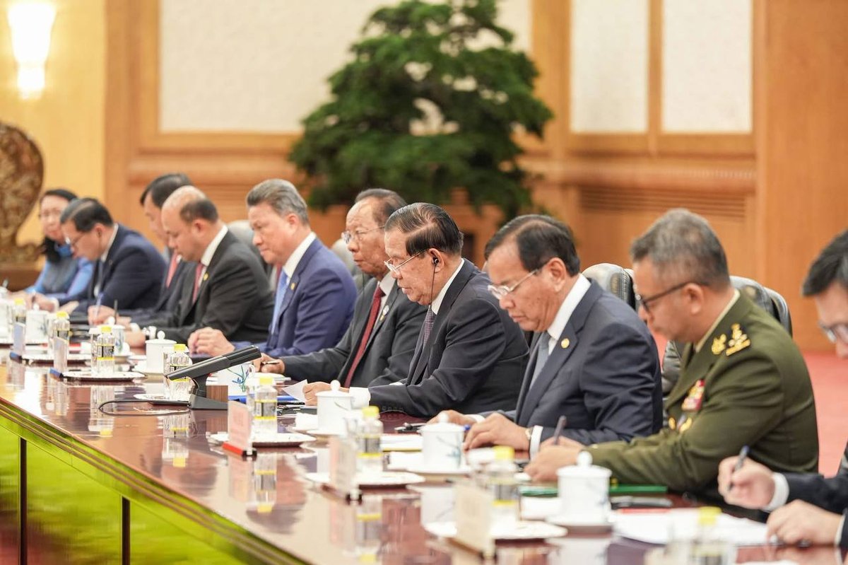 洪森在北京会见习近平 深化柬中双边战略合作
