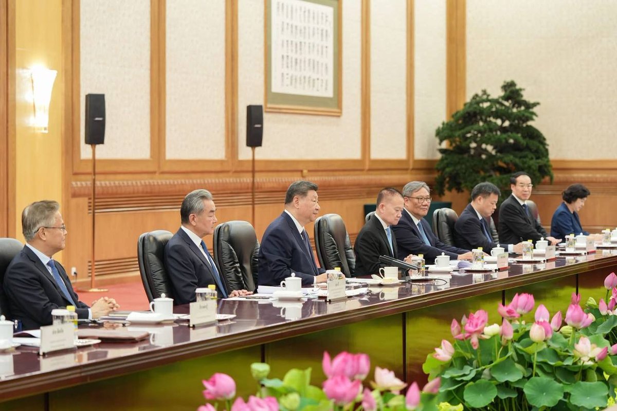 洪森在北京会见习近平 深化柬中双边战略合作