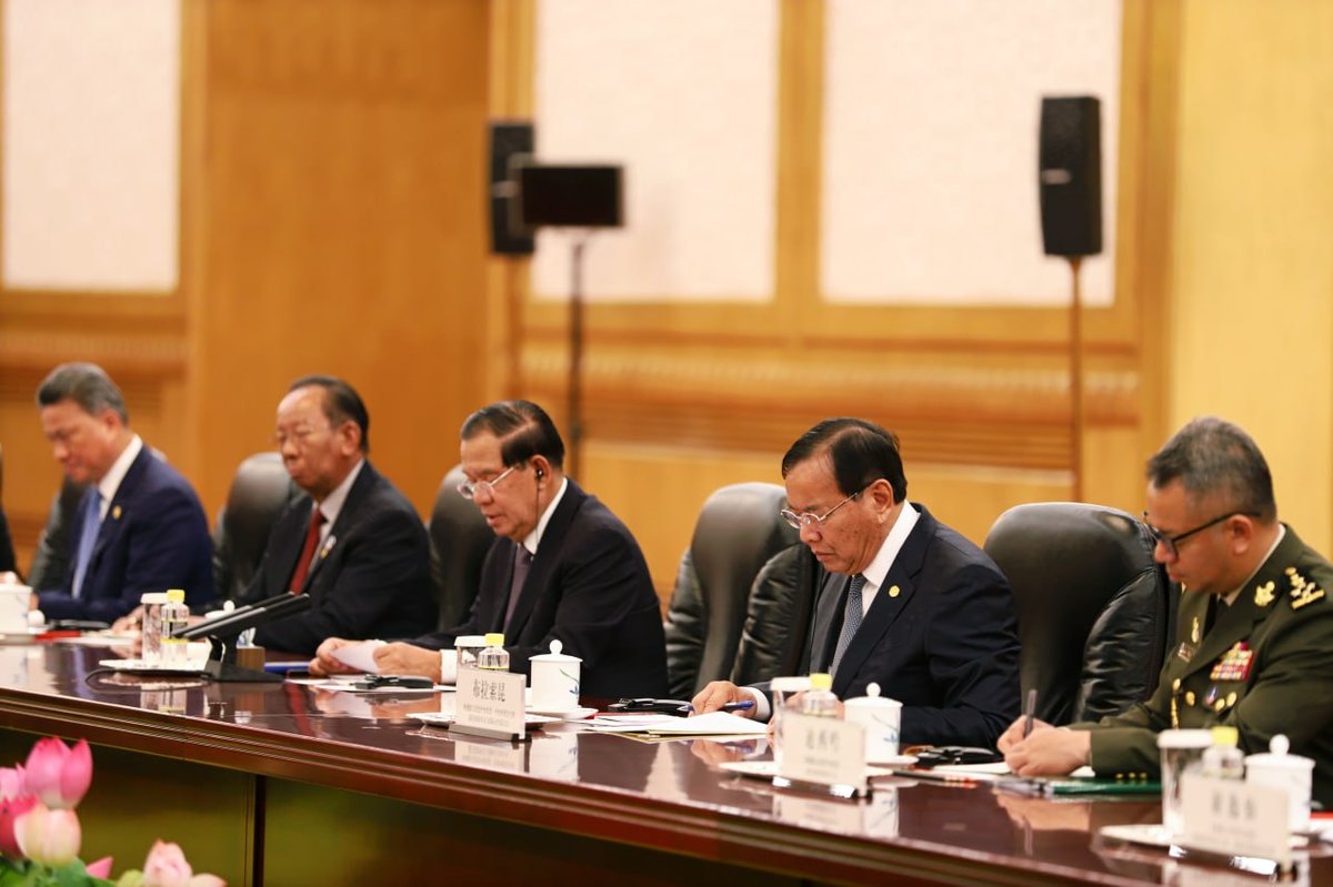 洪森在北京会见习近平 双方举行双边会谈深化合作