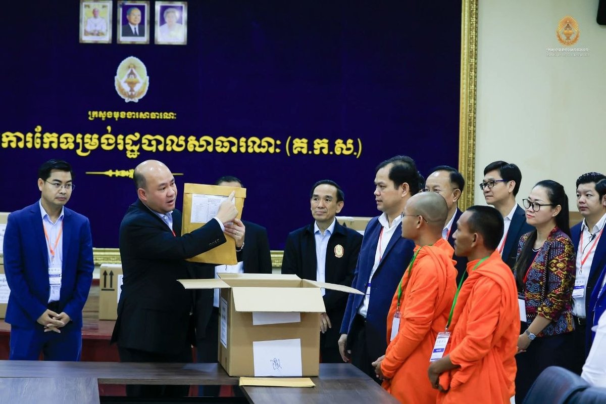 公务员部引入志愿者观察员机制 提升考试透明度