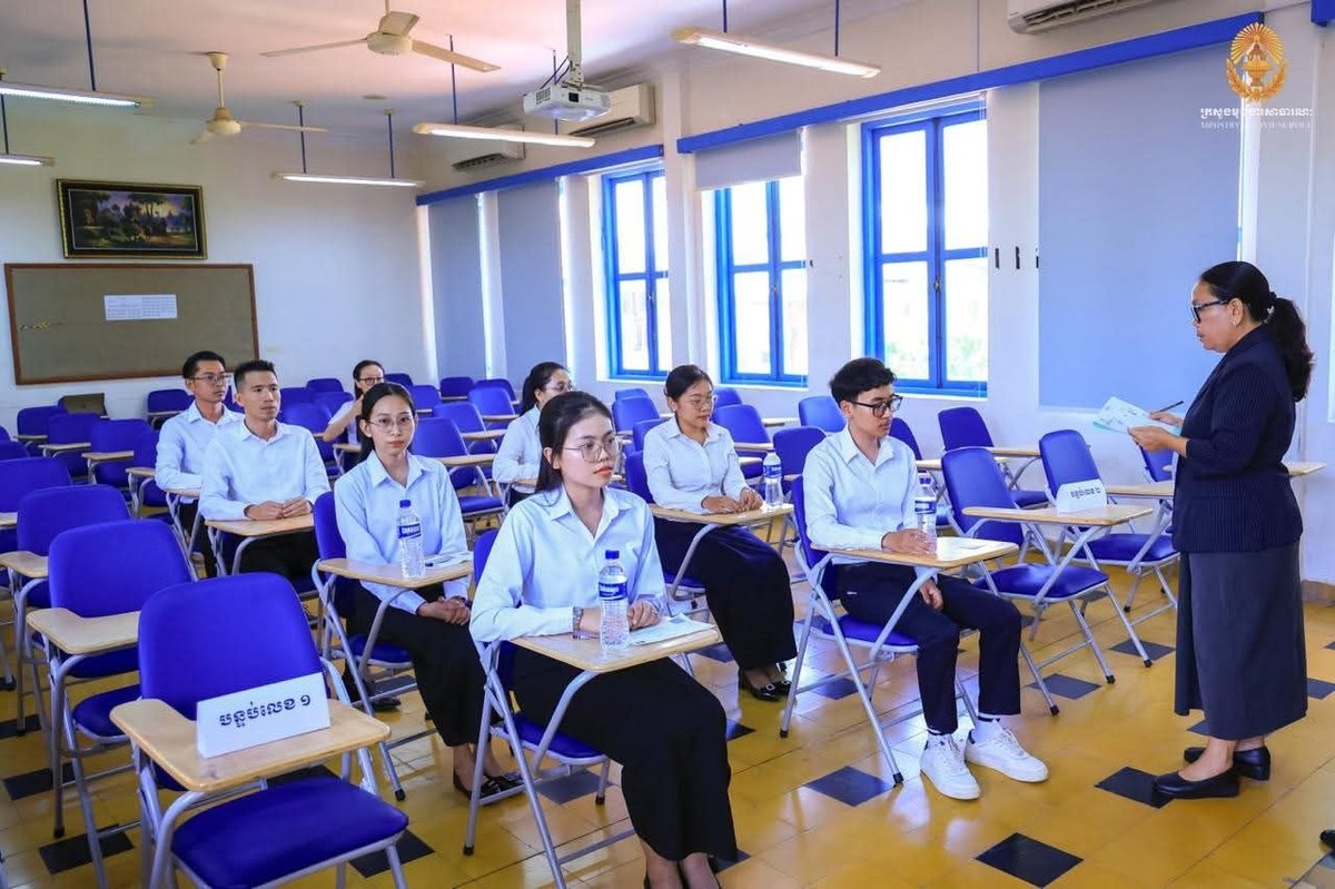 边境事务国务秘书处公务员选拔面试进行中 现场评分