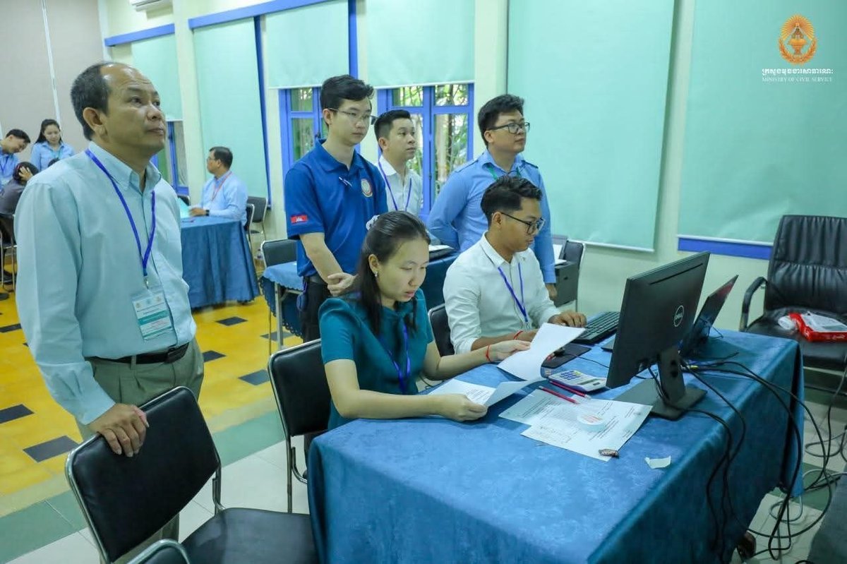 边境事务国务秘书处公务员选拔面试进行中 现场评分