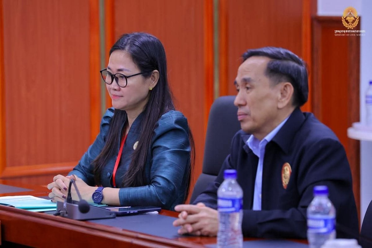 洪玛尼签署外交部招聘结果 选拔流程全天顺利完成