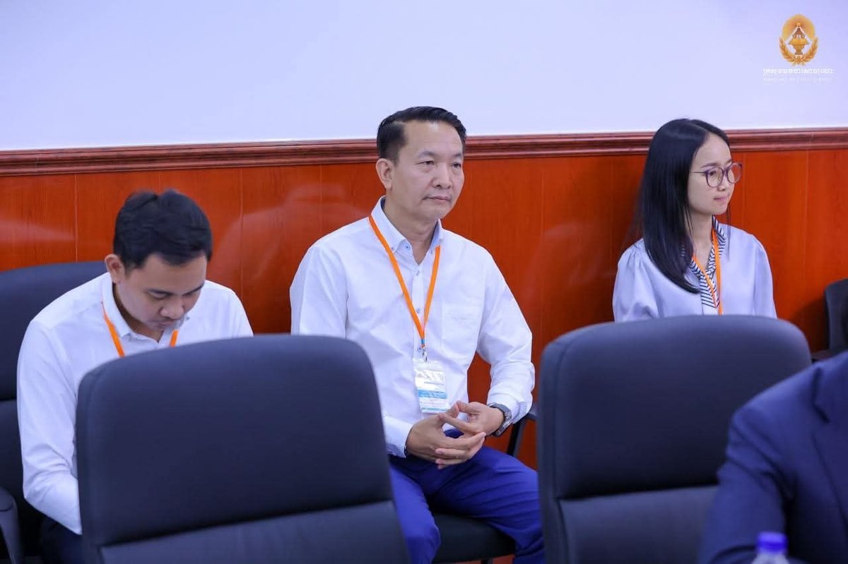 洪玛尼签署外交部招聘结果 选拔流程全天顺利完成