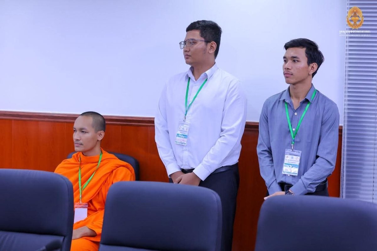 洪玛尼签署外交部招聘结果 选拔流程全天顺利完成