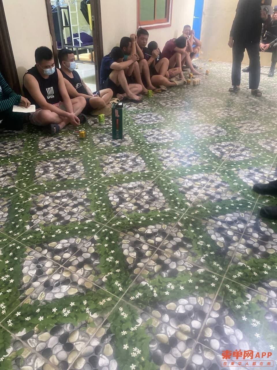 巴域捣毁电诈窝点 45名嫌疑人落网查获大量作案工具