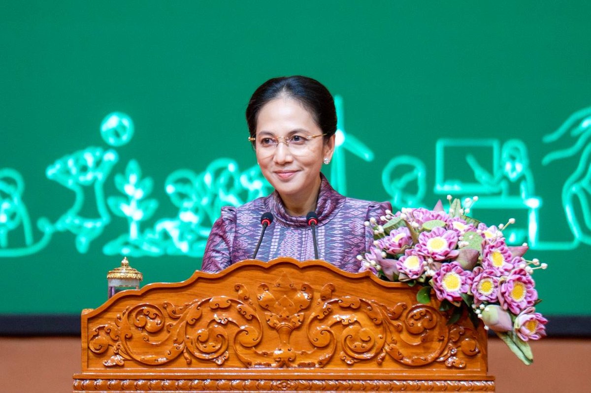 碧占莫妮出席联合国儿童基金会活动 庆祝国际儿童节