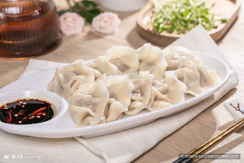 桂小厨24小时营业 广式烧腊粉$7起 烧鹅腿粉$15