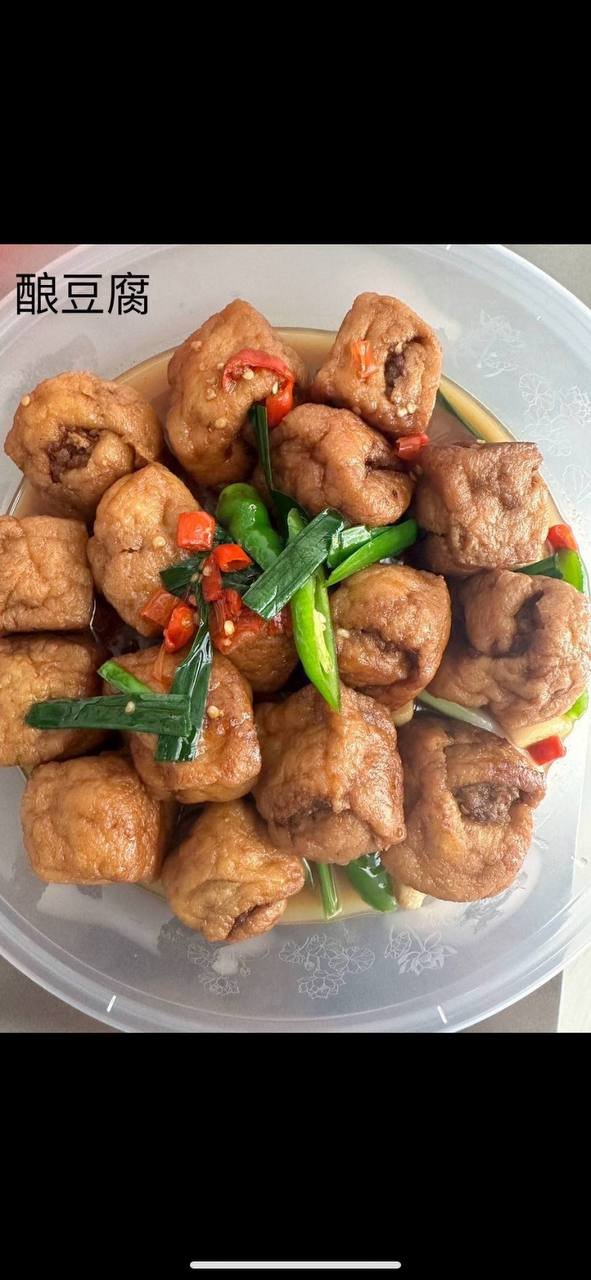 木牌正宗湖南血鸭盖码饭 营业至凌晨12点 送冬瓜茶
