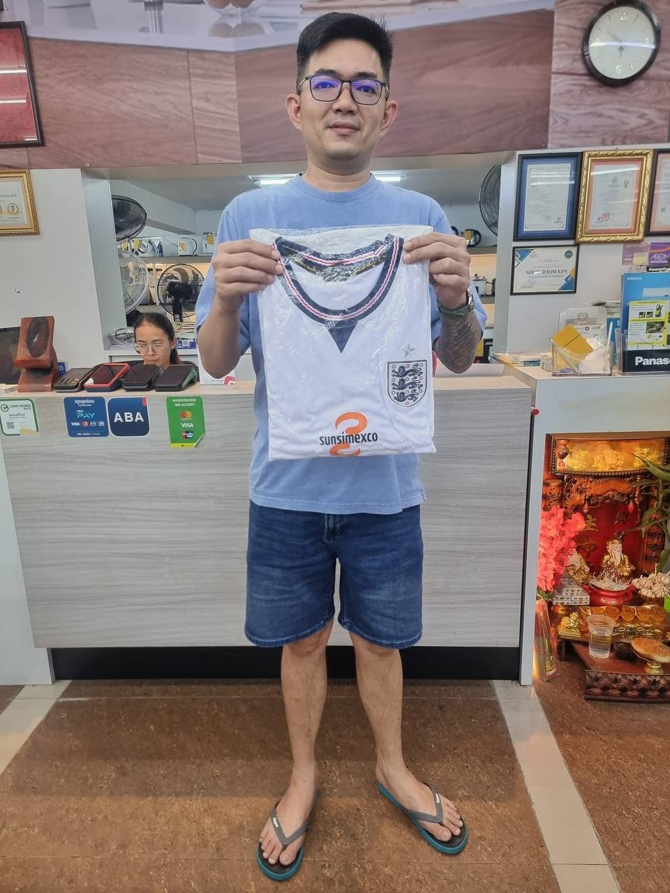 电视折扣及赠送世界杯球衣