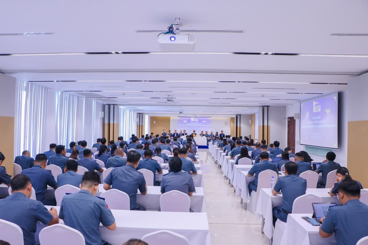 海关总署举办公共财政改革研讨会 130名海关官员参会