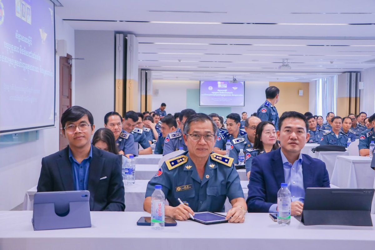 海关总署举办公共财政改革研讨会 130名海关官员参会
