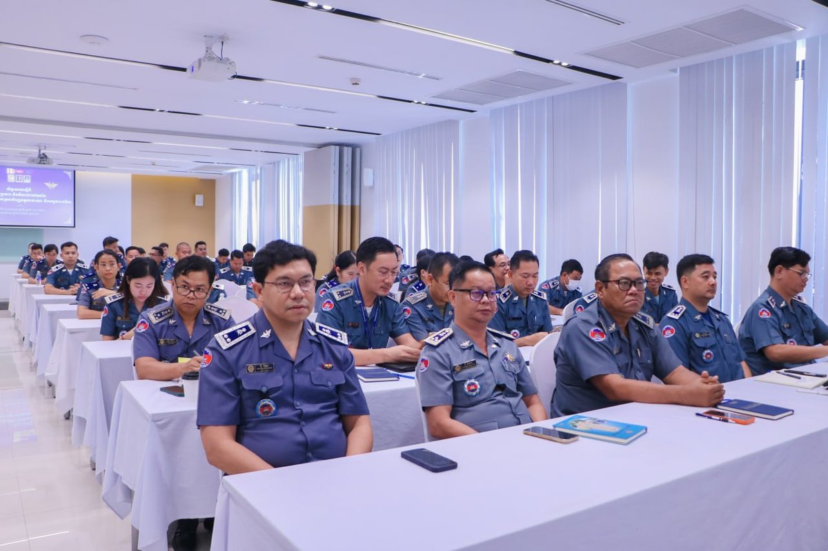 海关总署举办公共财政改革研讨会 130名海关官员参会