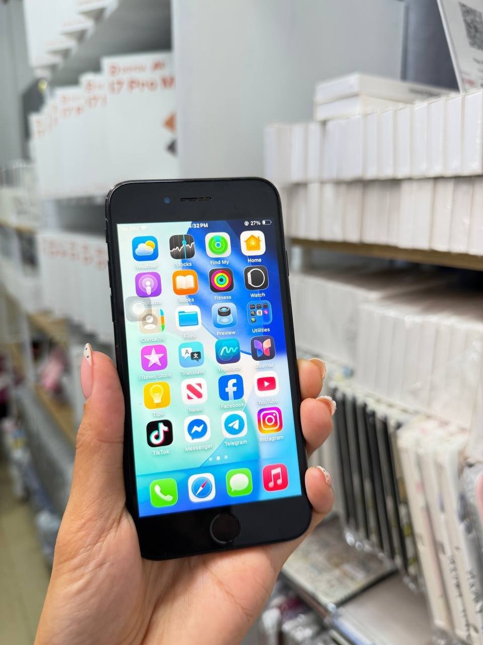 二手iPhone SE 64G转让 仅售$25 功能正常