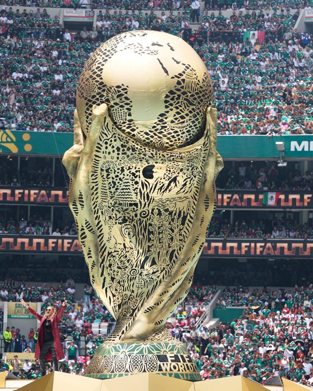 2026年世界杯在墨西哥正式开幕 全球球迷瞩目