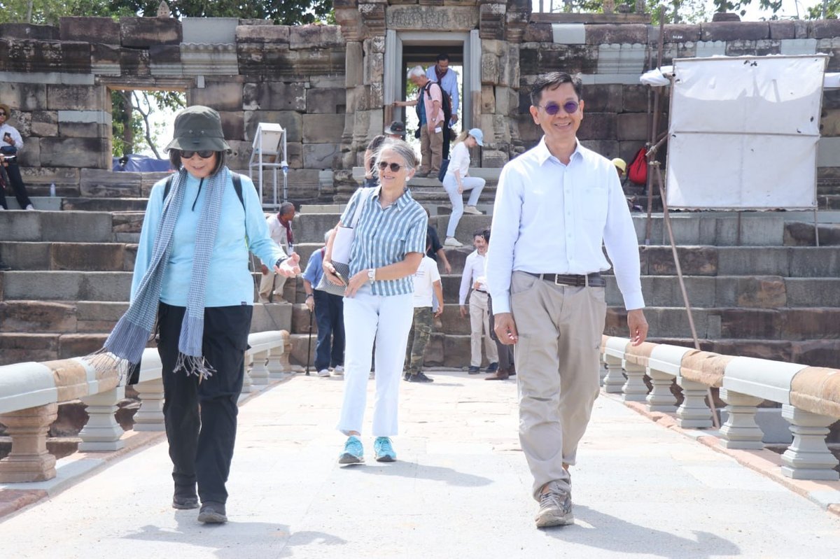 西梅蓬寺修复工程启动 专家组实地考察古迹保护进度