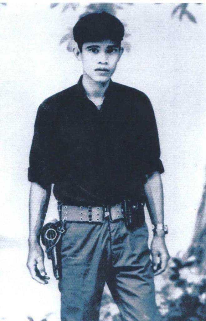洪森纪念红色高棉抗争49周年 发布7首自创怀旧歌曲