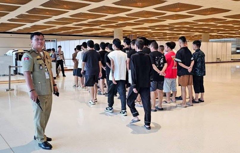 164名涉网诈中国籍人员被遣返 柬埔寨持续打击非法网赌