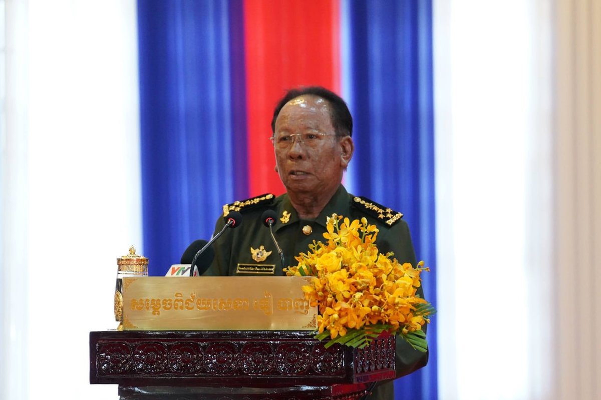狄班出席纪念活动 缅怀推翻波尔布特政权历史