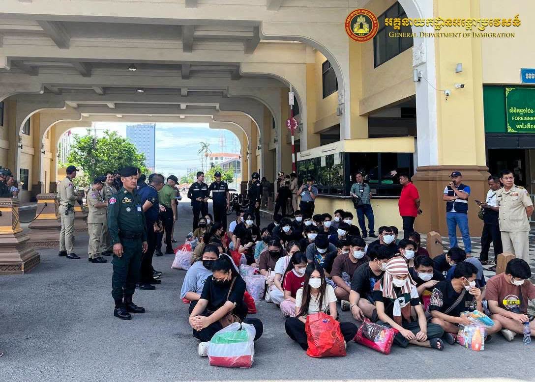 49名泰国籍网络诈骗嫌犯被柬埔寨当局驱逐出境