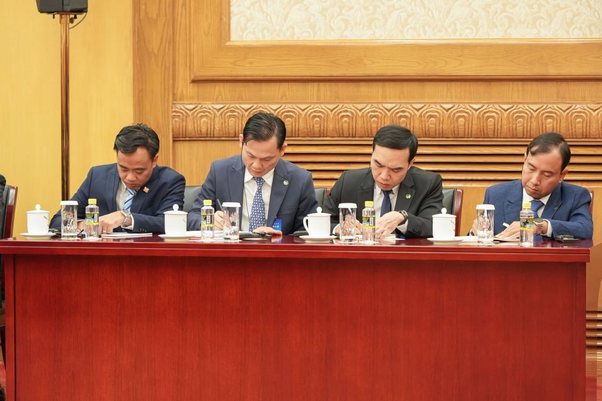 洪森与习近平举行双边会晤 进一步深化柬中战略合作