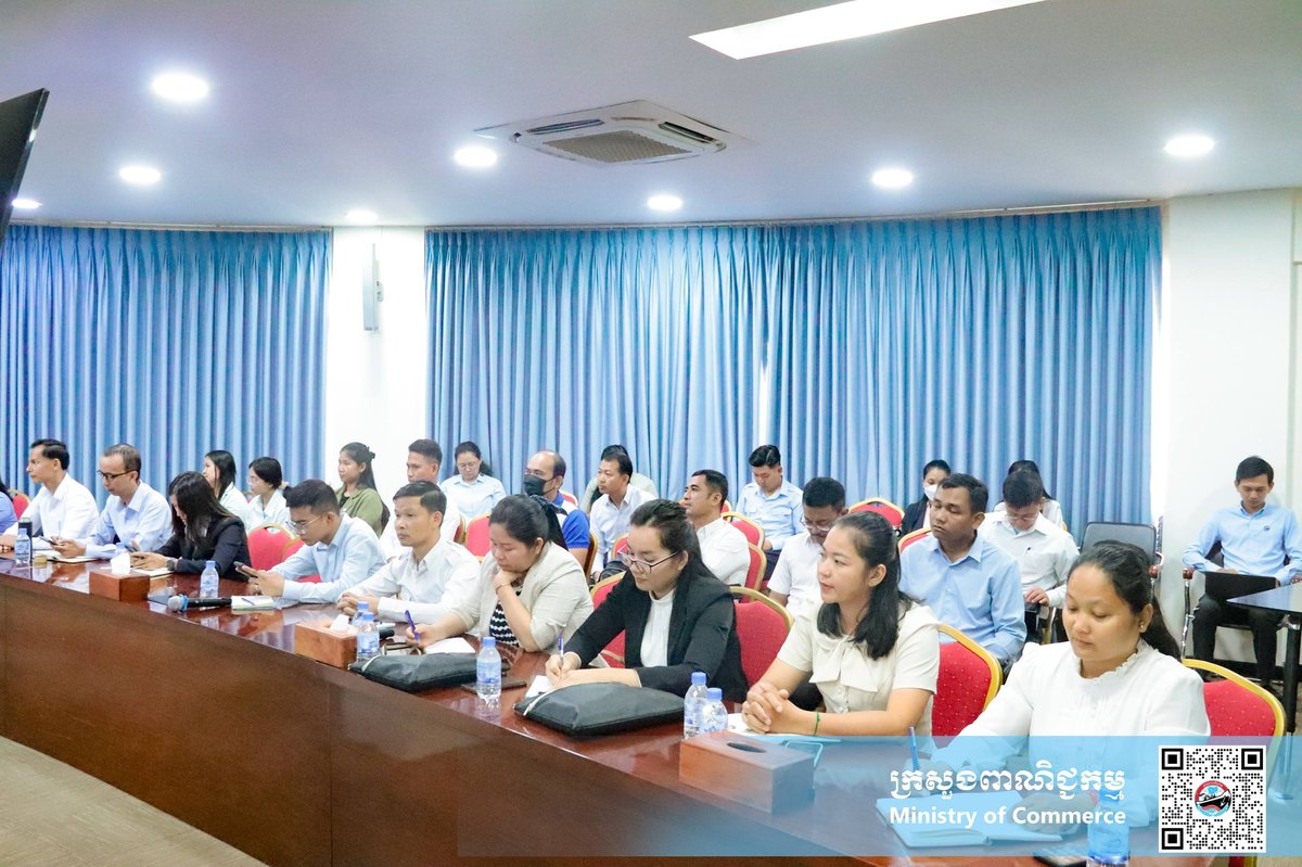 柬埔寨商务部近日联合物流协会举办AI物流与运输培训,旨在提升
