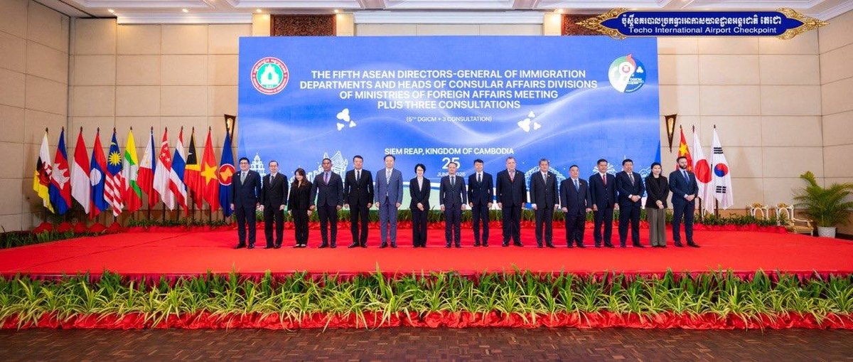德崇国际机场警察局长出席第5届东盟及中日韩移民会议