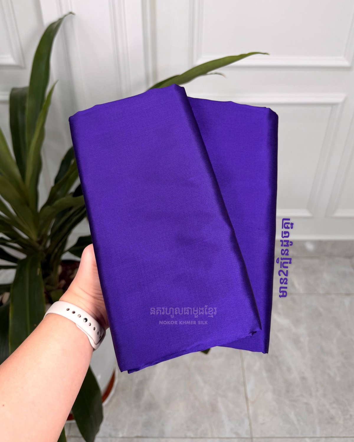 Plain Khmer Silk推出100%纯手工编织丝绸,