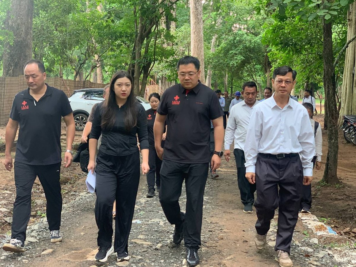 仙女机构与中国文化遗产研究院会谈 推进吴哥城皇宫修复