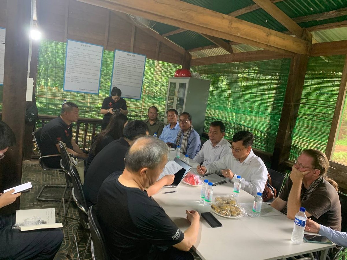 仙女机构与中国文化遗产研究院会谈 推进吴哥城皇宫修复