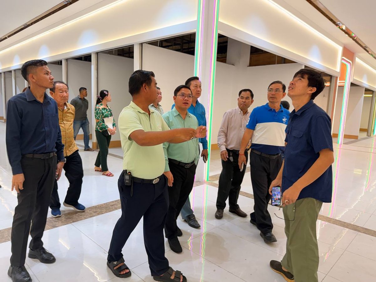 TCC市场首批419间商铺正式交付 云南盛茂公司配合移交