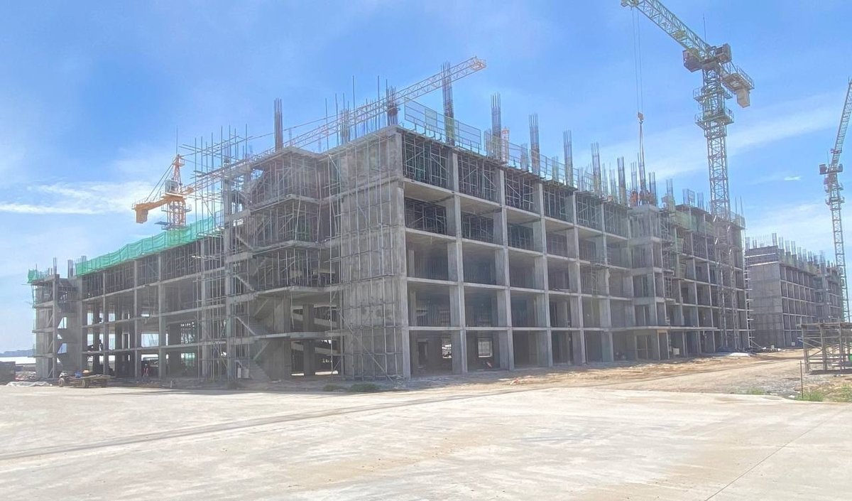 国土规划部突击检查棉芷区在建工地 严控建筑质量与安全