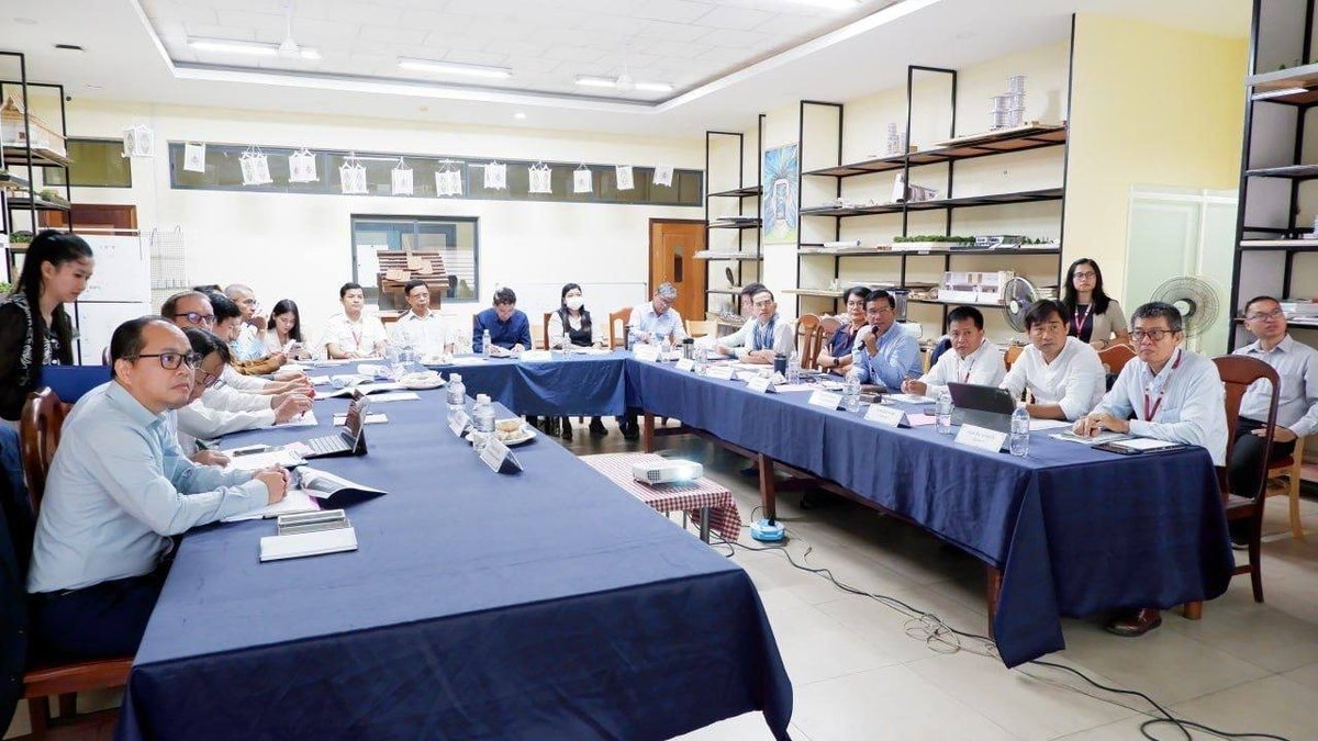 柬埔寨建筑师委员会召开会议 优化建筑学与城市规划课程
